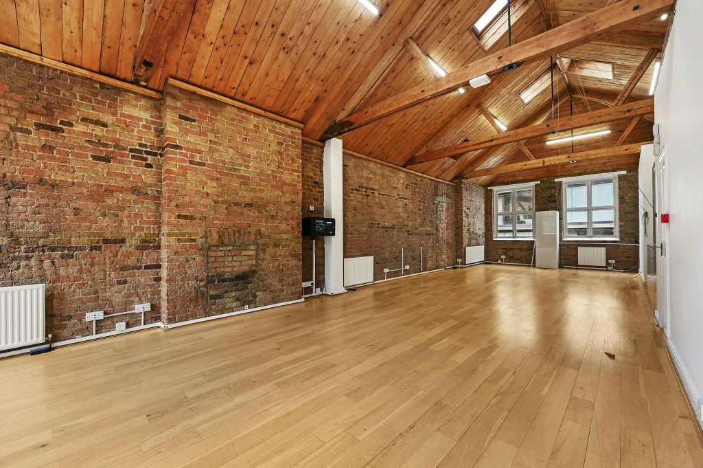 Property photo 3 of 9 Olbc77Leonardstreet8.Jpg
