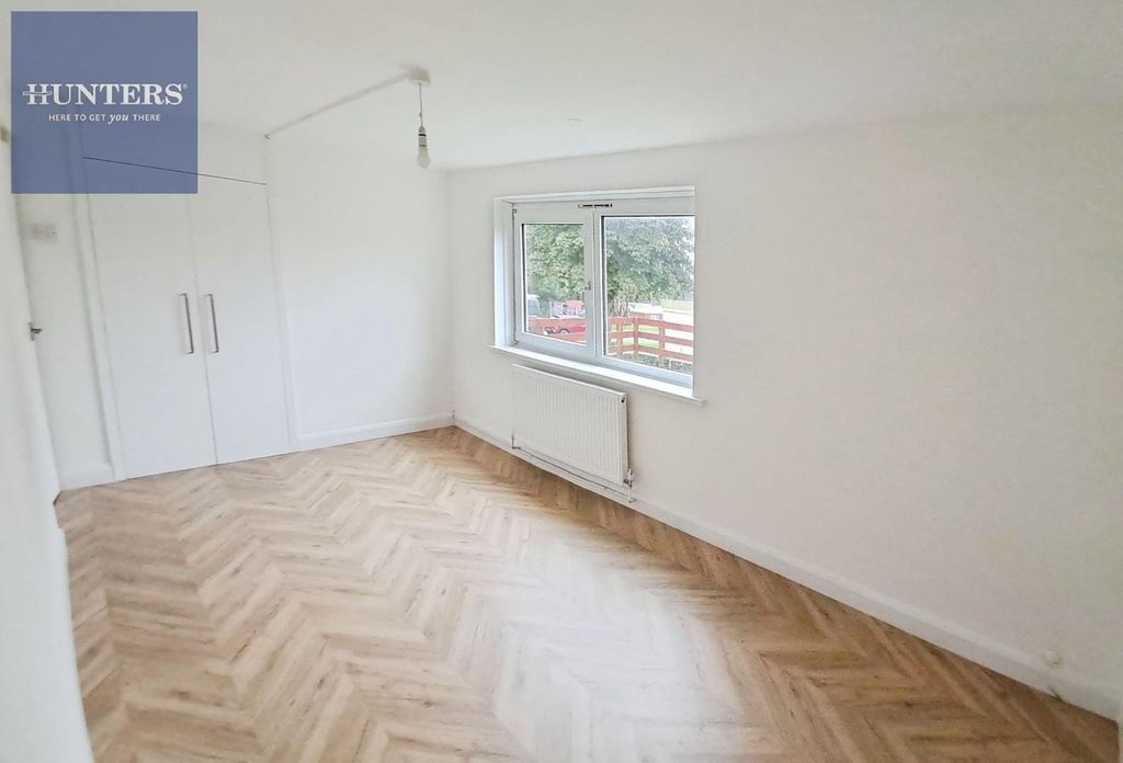 Property photo 2 of 8 c4Bc731B-105 20Gr 20Bed.Jpg