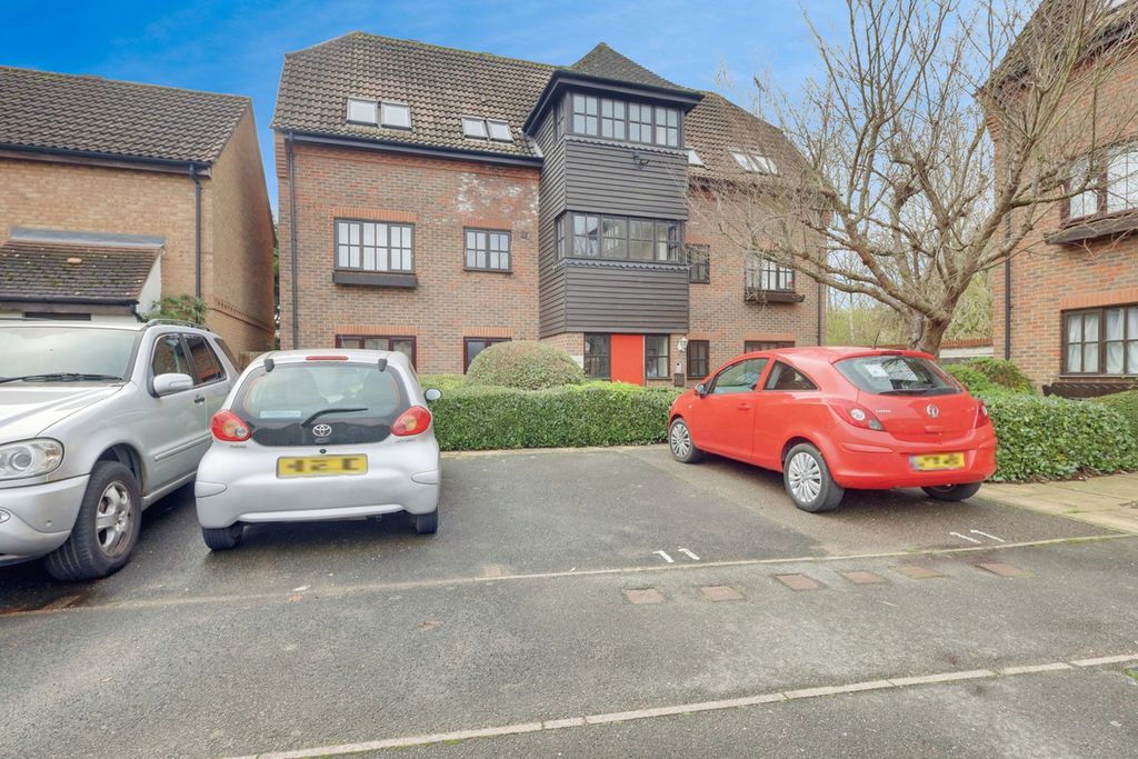 Property photo 1 of 10