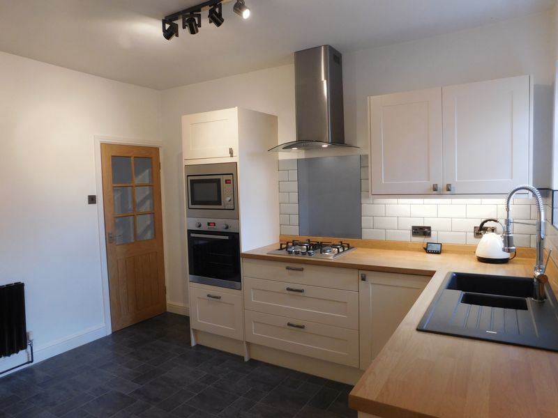 Property photo 2 of 19 Photo 4