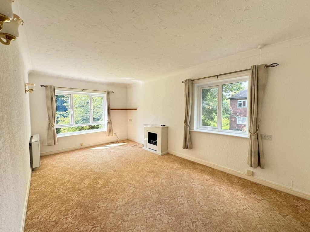 Property photo 2 of 25