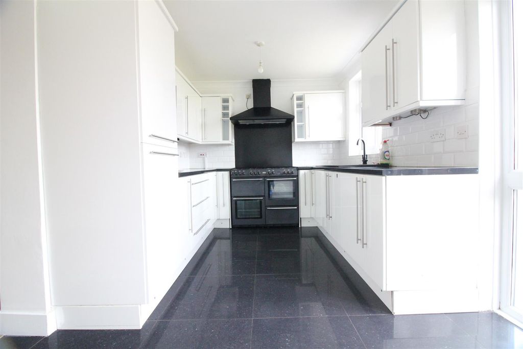 Property photo 1 of 15 4D9Cf17F-7E51-4259-952C-F707Dd0C3492.Jpeg