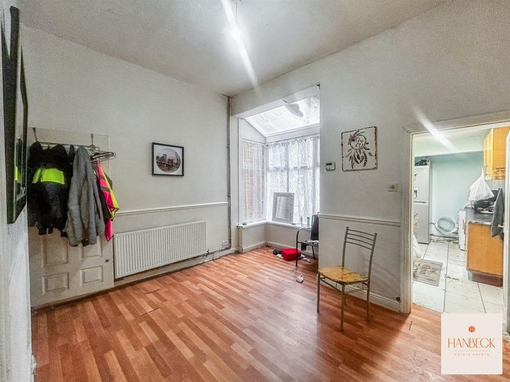 Property photo 3 of 15 Dining Room