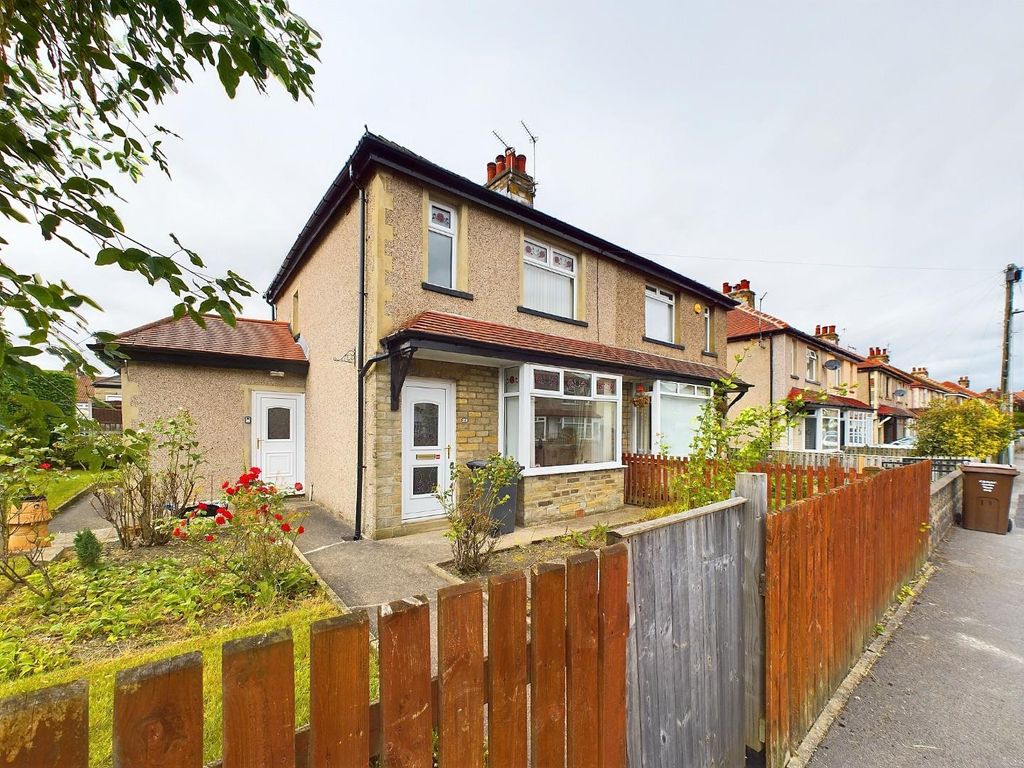 Property photo 1 of 12 Cam01268G0-Pr0196-Still016.Jpg