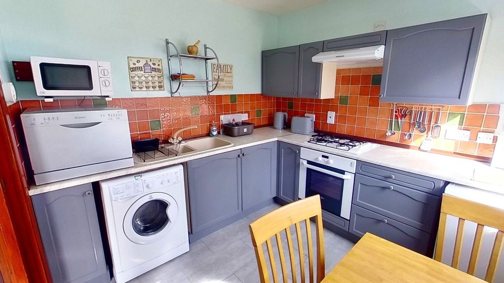 Property photo 2 of 6 Photo 2