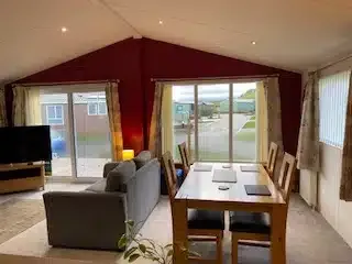 Property photo 3 of 14 Thumbnail 44431Ed9 E024 4433 9448 D18862530E8A.Jpg