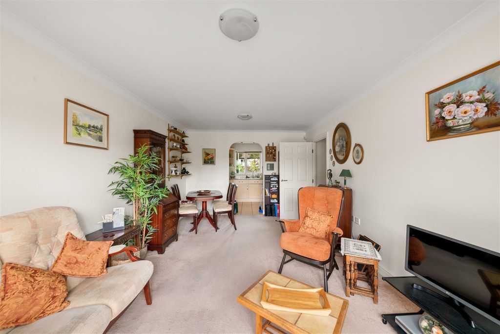 Property photo 3 of 24