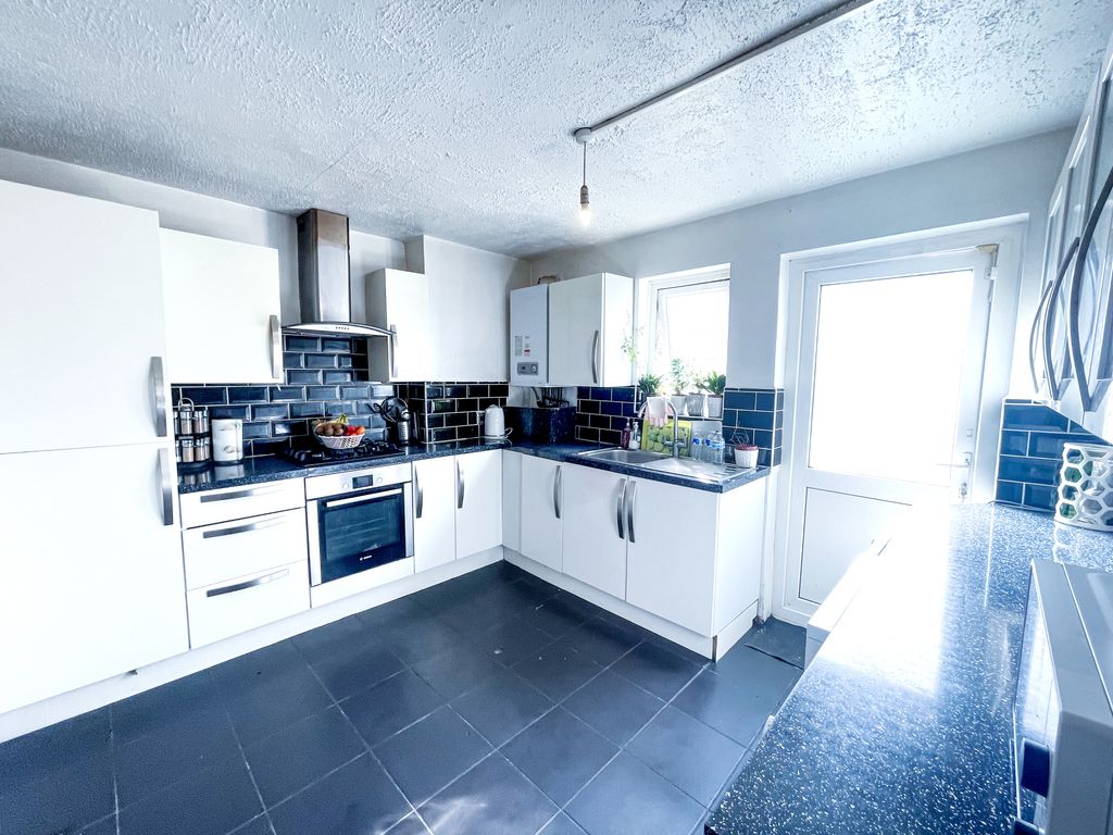 Property photo 2 of 21 Img_4454
