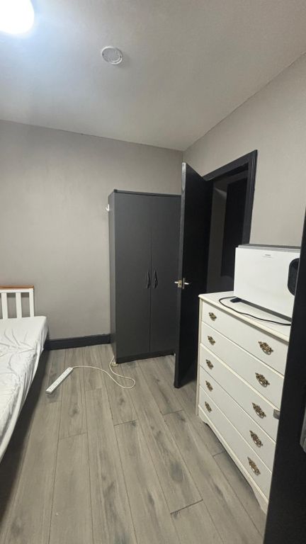 Property photo 2 of 3