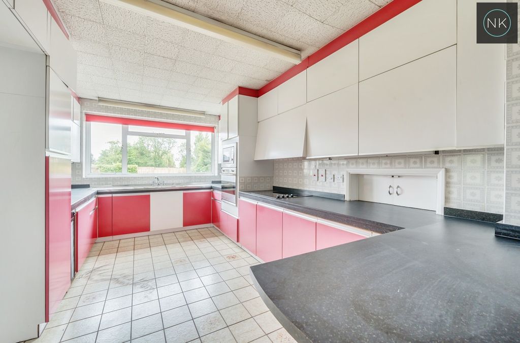 Property photo 3 of 31 4097447