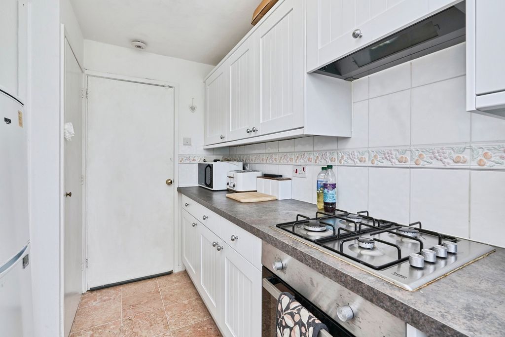 Property photo 3 of 11 Pbox-Img.Jpg