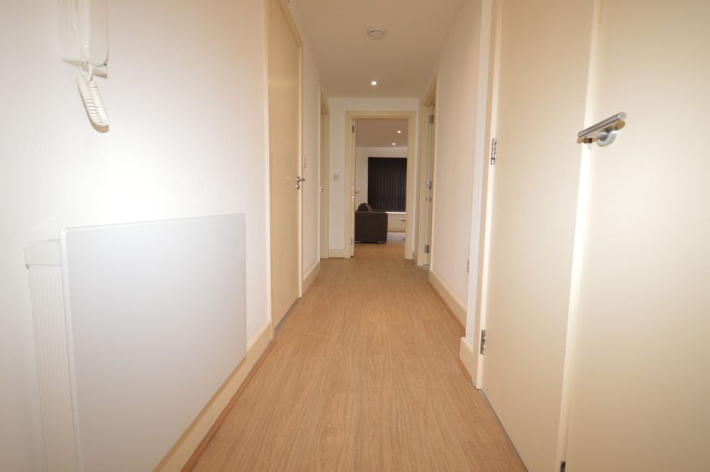 Property photo 2 of 11 Gallery