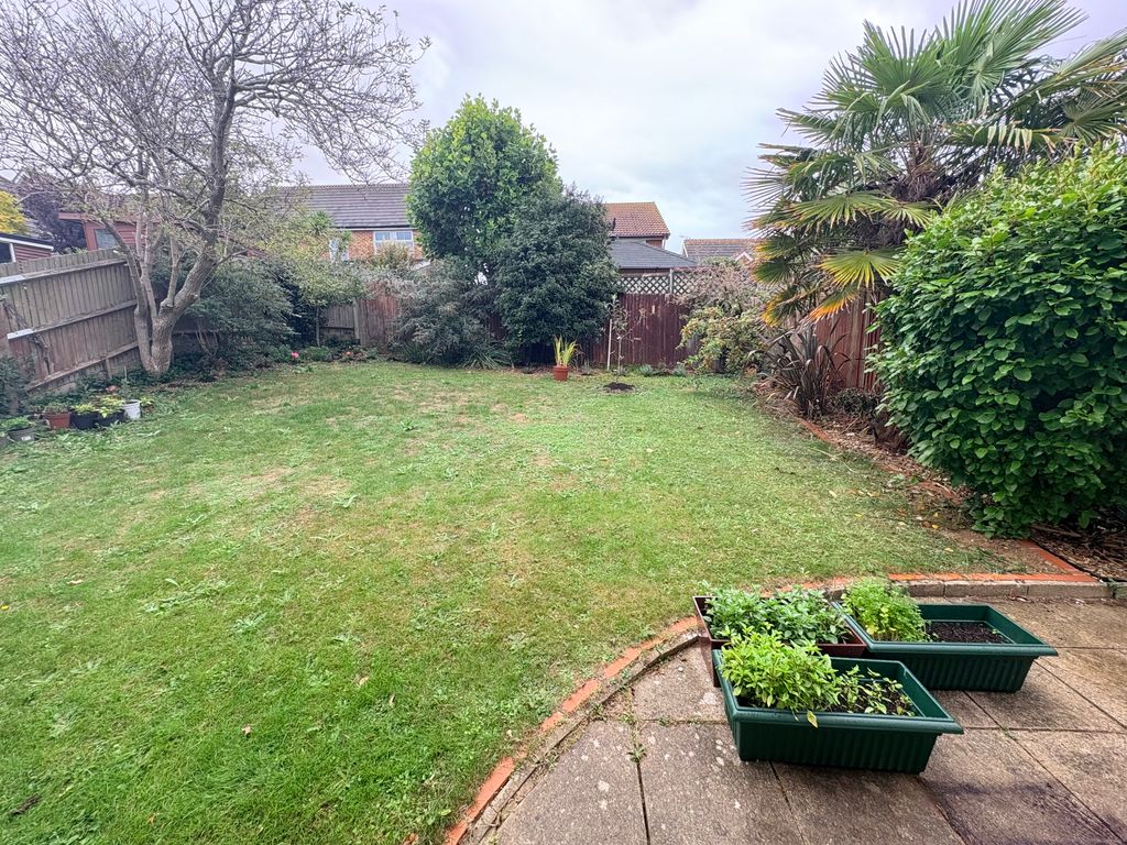 Property photo 2 of 19 Garden
