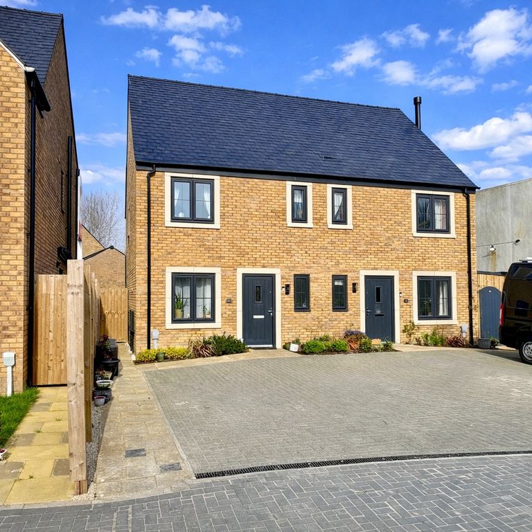 Property photo 1 of 23