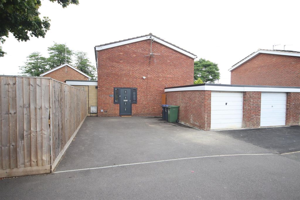 Property photo 2 of 18 Img_4345.Jpg