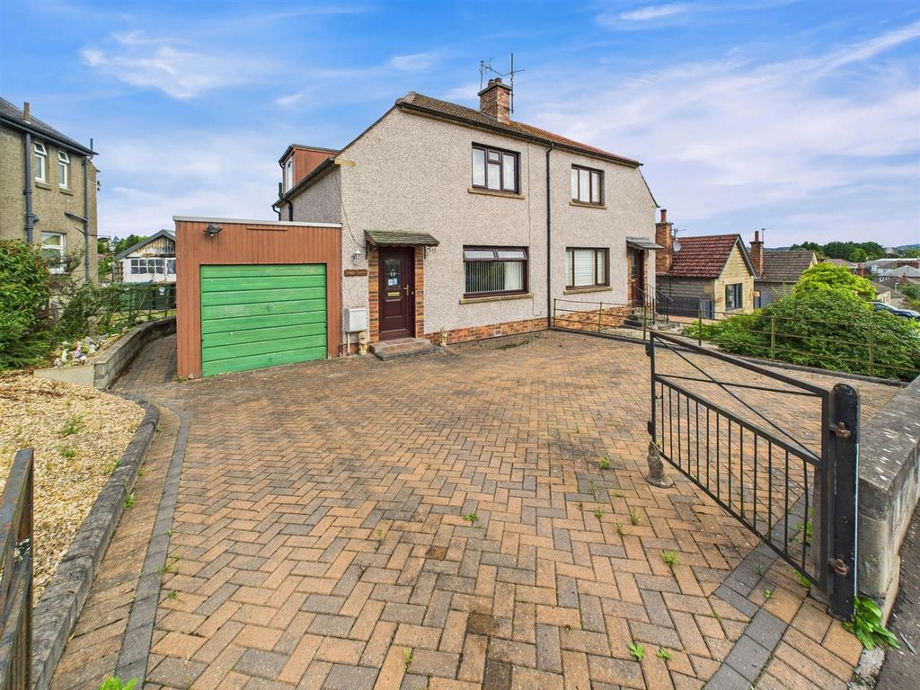Property photo 1 of 16 Cam01486G0-Pr0786-Still018.Jpg