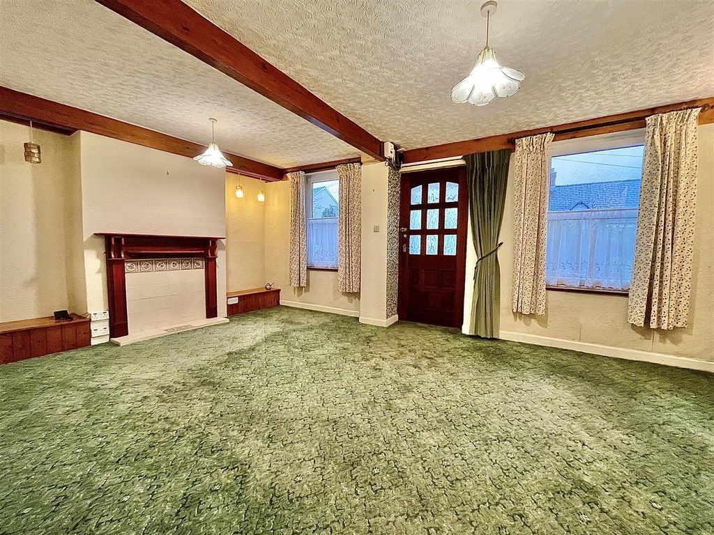 Property photo 2 of 16