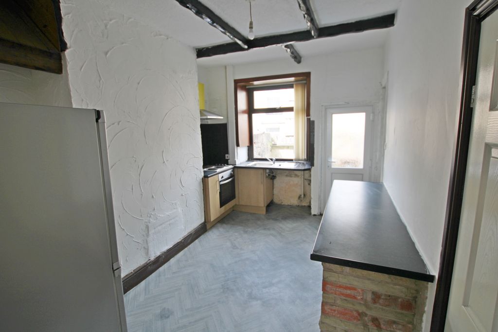 Property photo 3 of 6 3