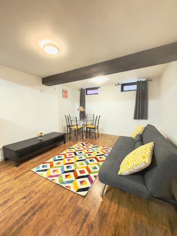 Property photo 1 of 4