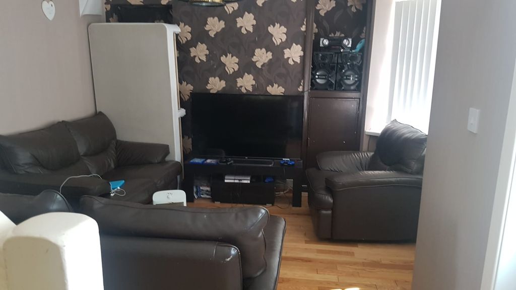 Property photo 2 of 2