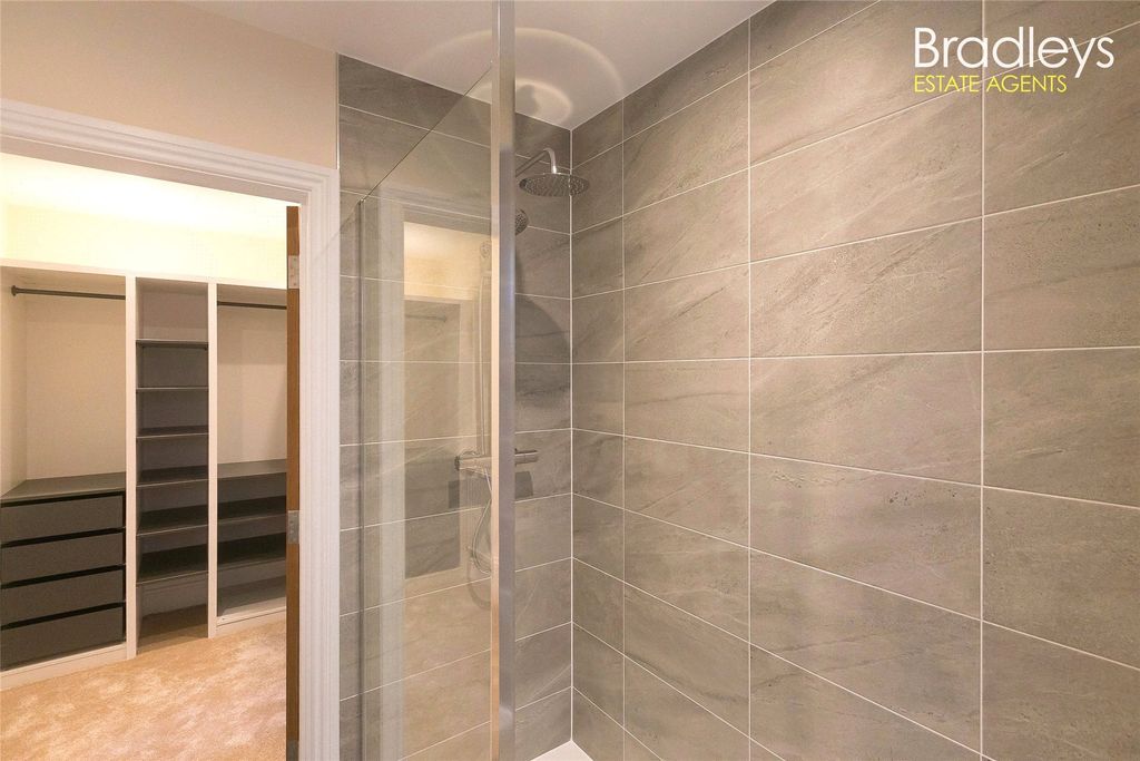 Additional image 10 of 2 bed flat for salePenrose Terrace, Penzance, Cornwall TR18