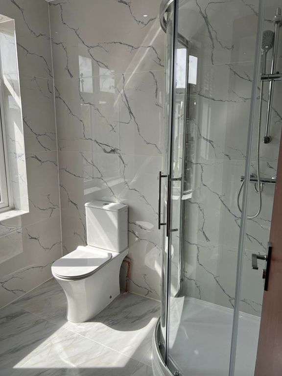 Property photo 3 of 7 Photo 2