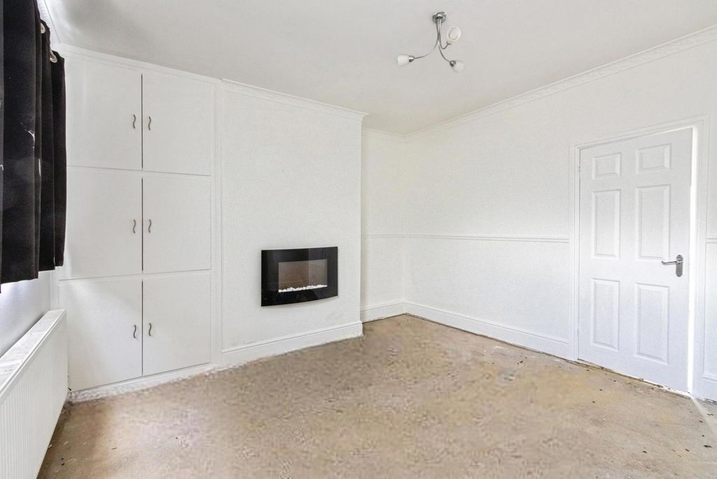 Property photo 2 of 11 Pbox-Img.Jpg