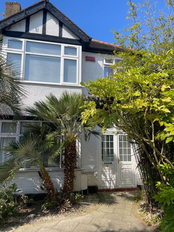 Property photo 1 of 2