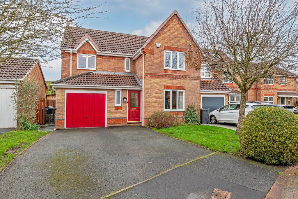 Property photo 1 of 19 Front External