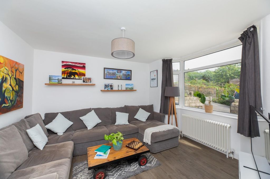 Property photo 3 of 18 60 Upper East Hayes-13.Jpg