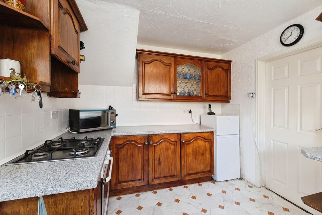 Property photo 3 of 18 Pbox-Img.Jpg