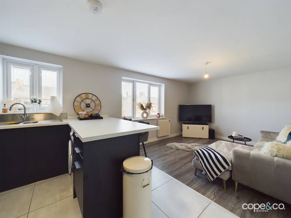 Property photo 3 of 8 3598855