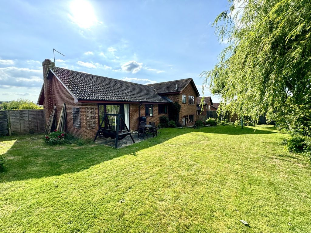 Property photo 2 of 13