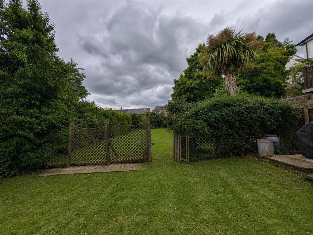 Property photo 3 of 21 Garden