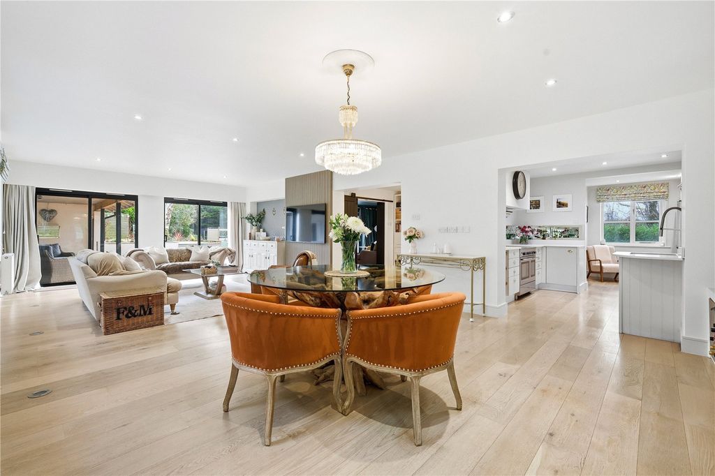 Property photo 2 of 26 Family Room