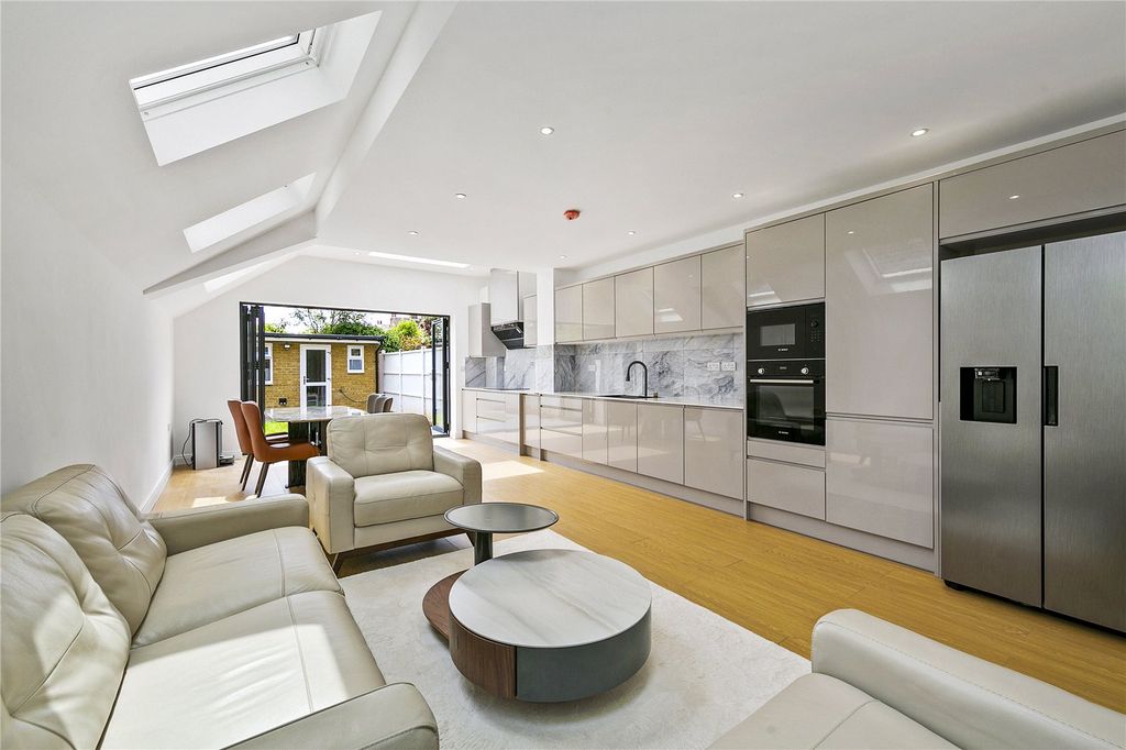Property photo 3 of 14 Picture No. 03