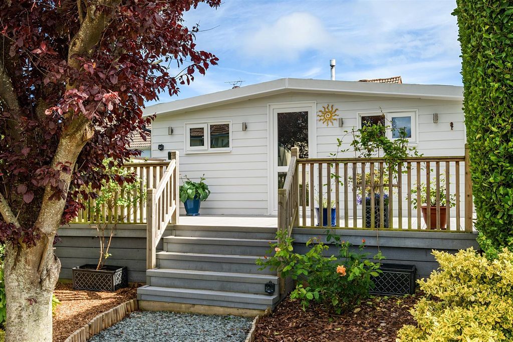Property photo 3 of 31 1472632-7-6A21Aa1Fbd89F.Jpg