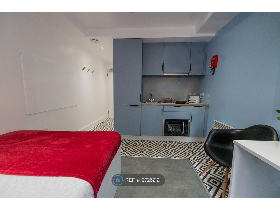 Property photo 3 of 6