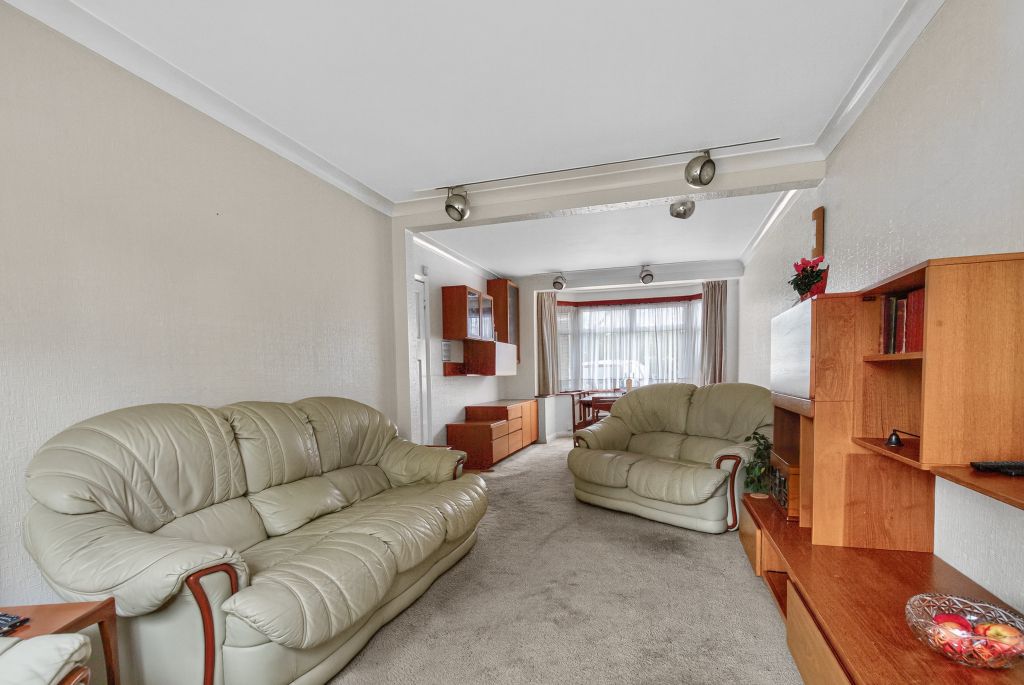 Property photo 3 of 21