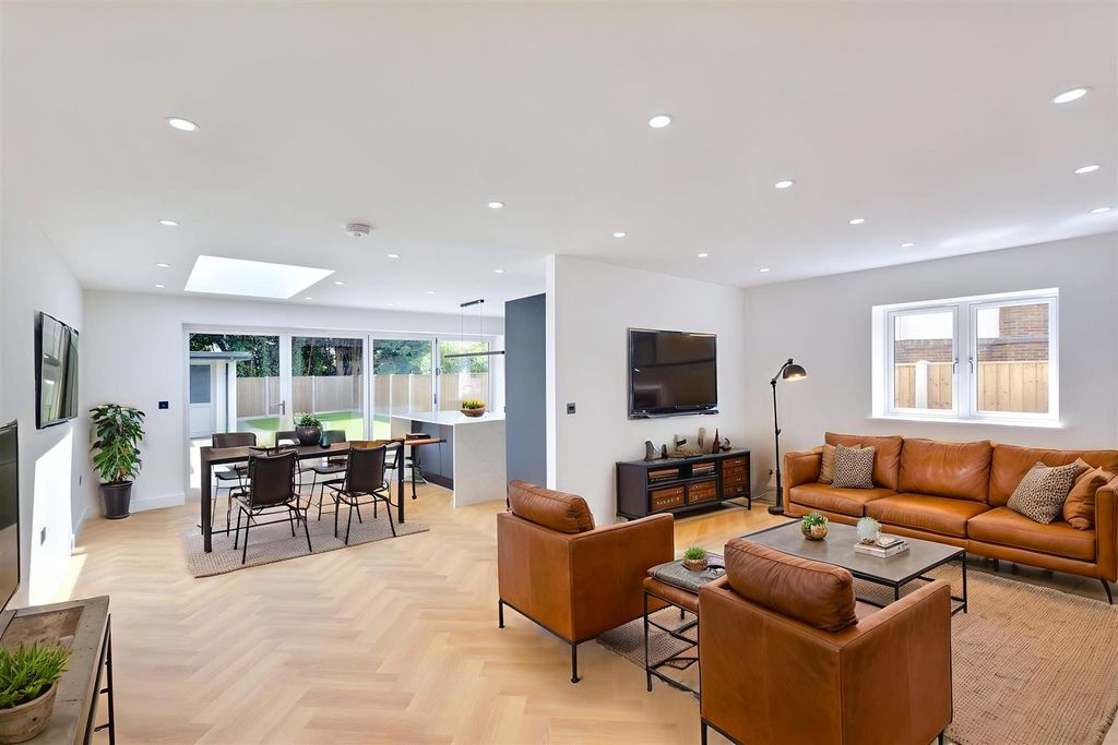 Property photo 2 of 32 Openned-Planned-Kitchen-Living_5 - Living Room - I