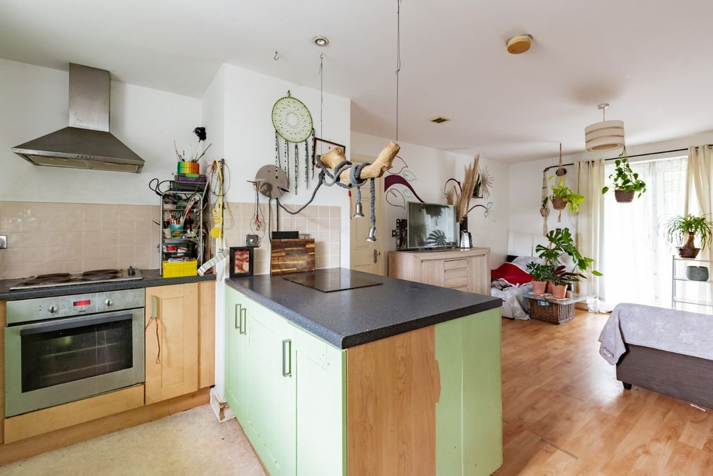 Property photo 3 of 16 3559523