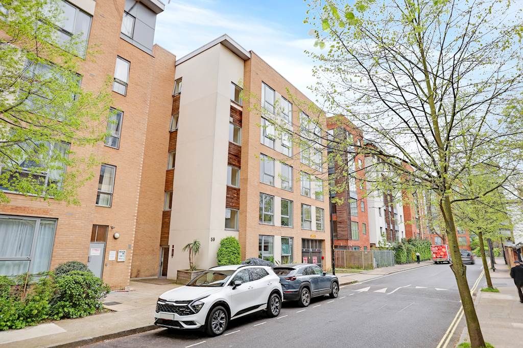 Property photo 1 of 15 04-Afe5Jhmck - Flat 55 Grove Court - 43-Small