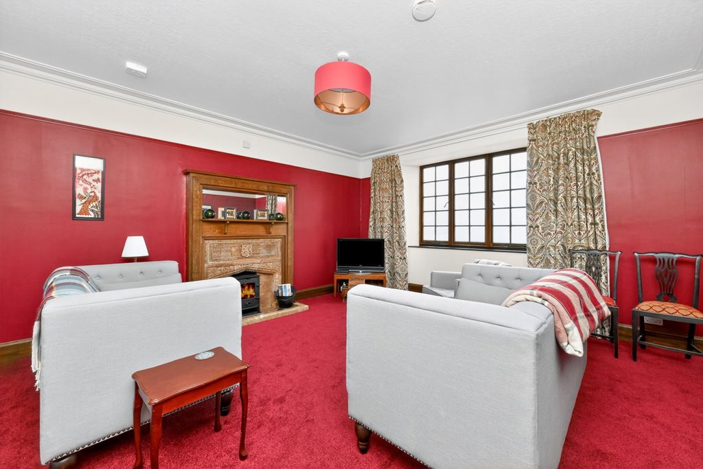 Property photo 3 of 55