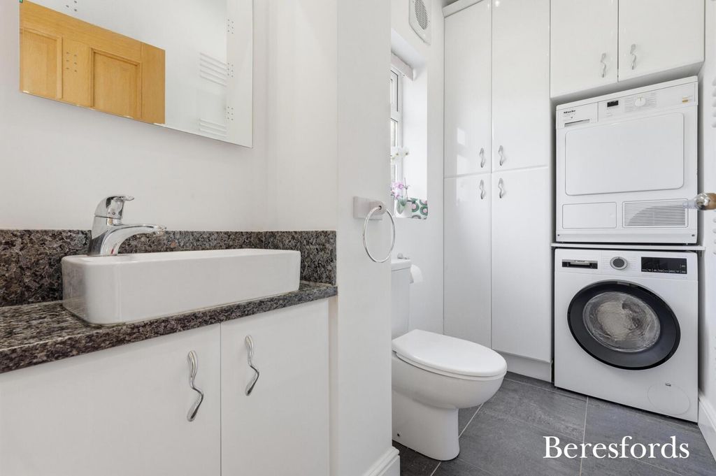 Additional image 13 of 4 bed semi-detached house for saleSeabrook Gardens, Romford RM7