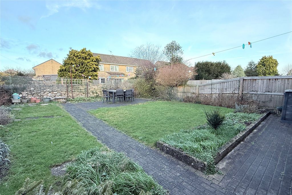 Property photo 2 of 15 Picture No. 06