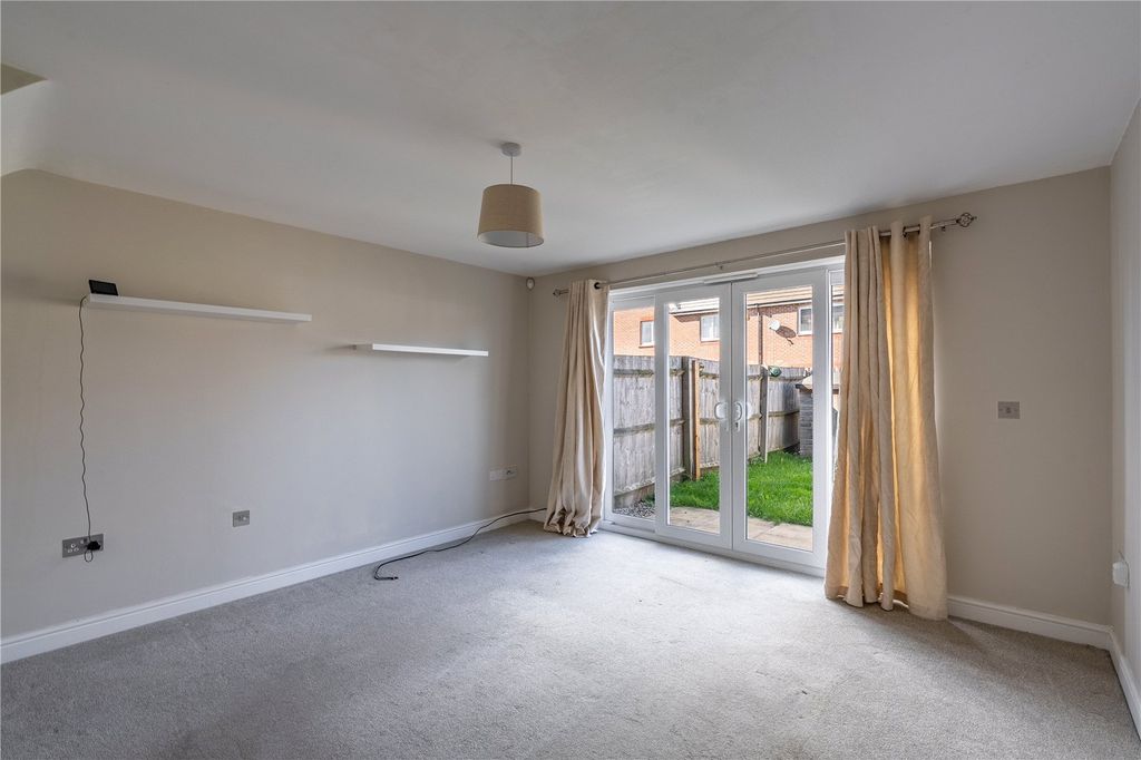 Property photo 3 of 22 Picture No. 08