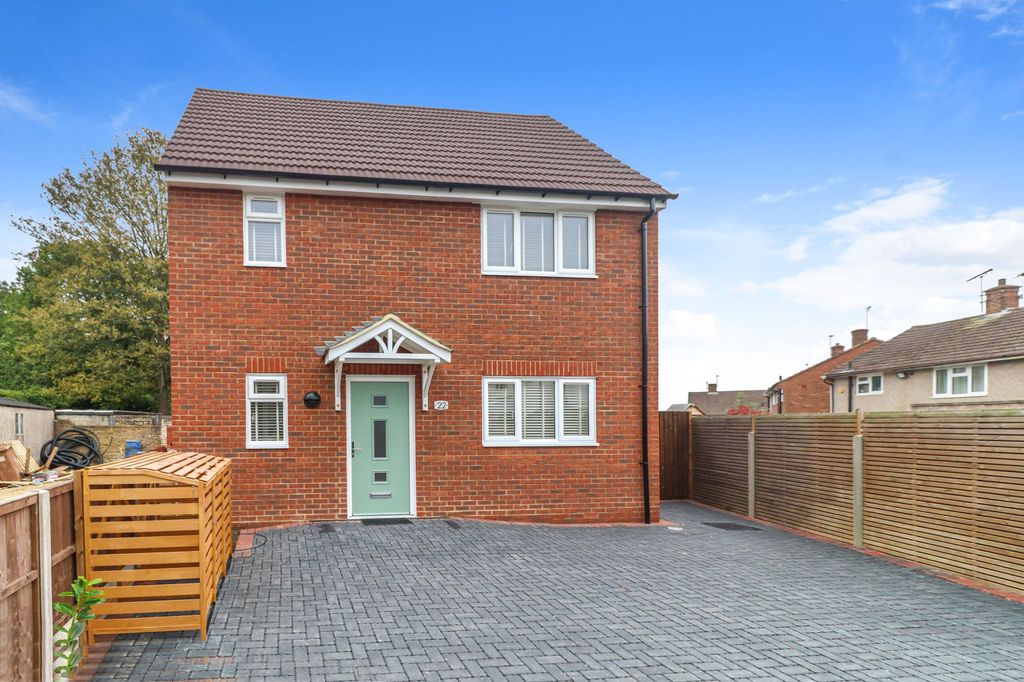Additional image 19 of 3 bed semi-detached house for saleParnell Close, Abbots Langley WD5