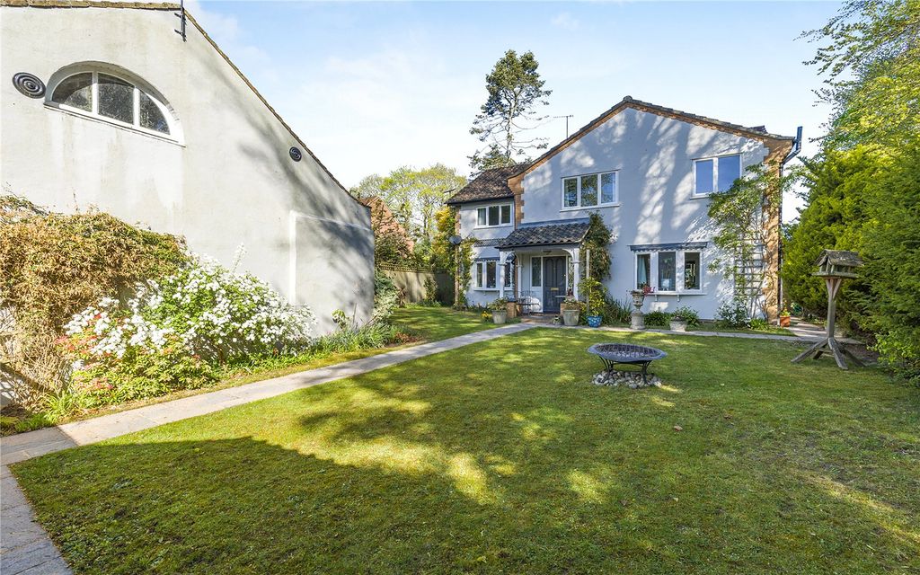 Property photo 1 of 18 Front