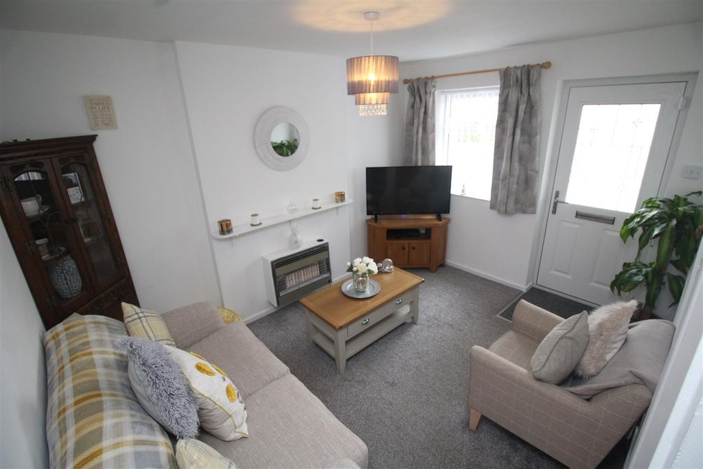 Property photo 3 of 8 Img_2455.Jpg