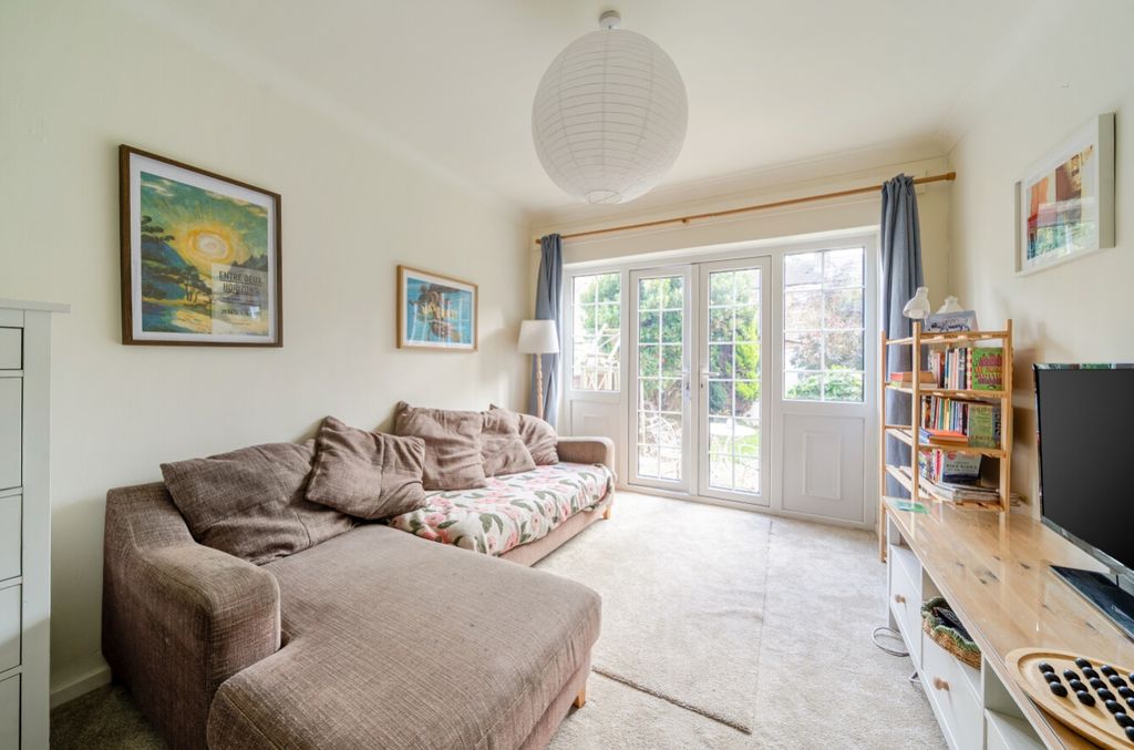 Property photo 3 of 17 Best Estate Agent In Sheffield